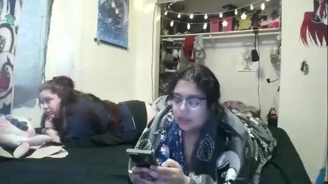 Thumbnail 3, crybbyroses913's Stream at Chaturbate, 15 months ago