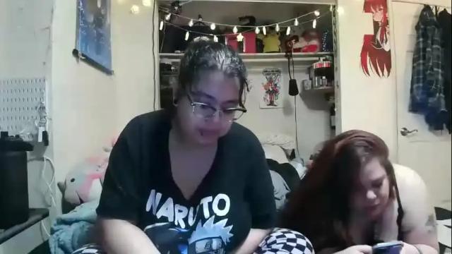 Image 12 of crybbyroses913 Stream on Chaturbate on 17 months ago