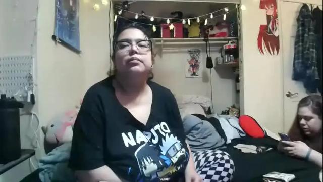 Image 7 of crybbyroses913 Stream on Chaturbate on 17 months ago