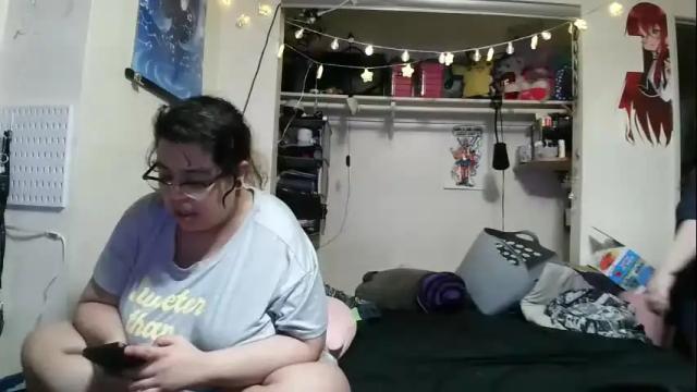 Image 8 of crybbyroses913 Stream on Chaturbate on 16 months ago