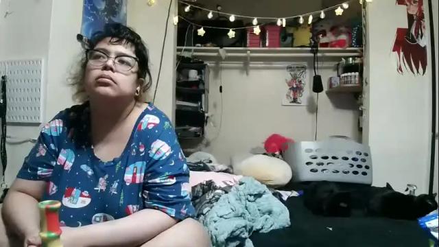 Thumbnail 1, crybbyroses913's Stream at Chaturbate, 13 months ago