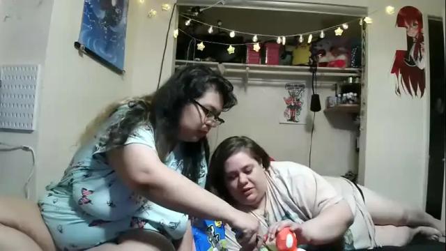 Thumbnail 2, crybbyroses913's Stream at Chaturbate, 13 months ago