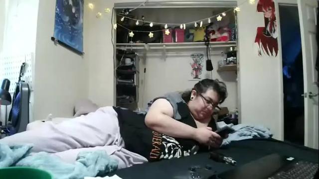 Image 7 of crybbyroses913 Stream on Chaturbate on 13 months ago