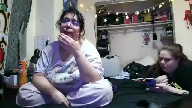 Image 8 of crybbyroses913 Stream on Chaturbate on 13 months ago