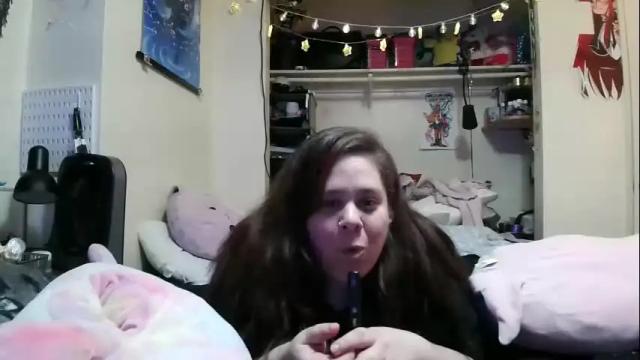 Image 12 of crybbyroses913 Stream on Chaturbate on 13 months ago