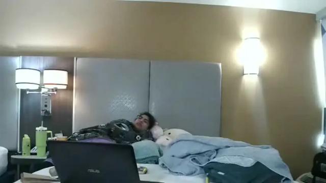 Image 6 of crybbyroses913 Stream on Chaturbate on 12 months ago