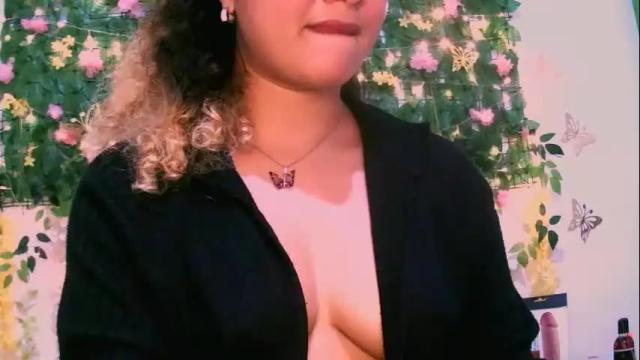 Image 2 of crysrus Stream on Chaturbate on 12 days ago
