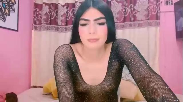 Image 2 of crystal420_ Stream on Chaturbate on 4 months ago