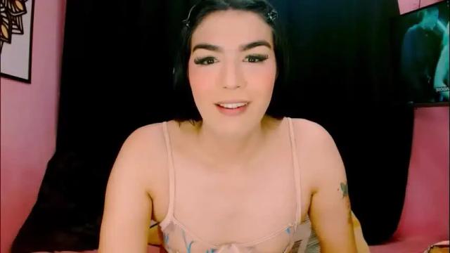 Image 4 of crystal420_ Stream on Chaturbate on 3 days ago