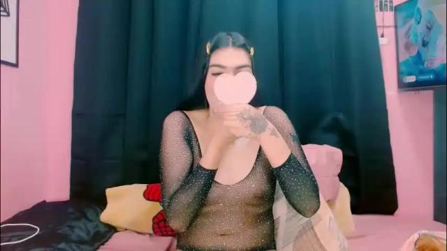 Image 3 of crystal420_ Stream on Chaturbate on 1 month ago