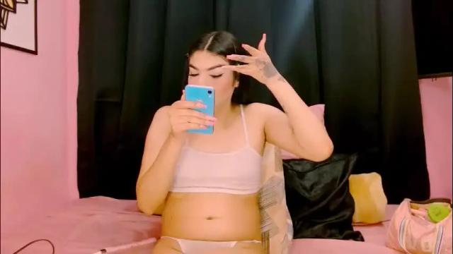 Image 4 of crystal420_ Stream on Chaturbate on 11 days ago