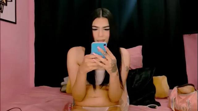 Image 8 of crystal420_ Stream on Chaturbate on 11 days ago