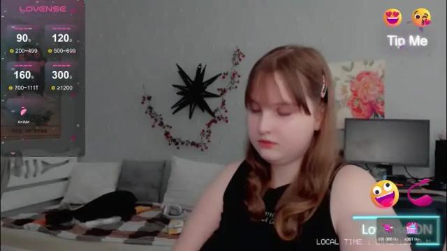 Image 7 of crystal__chris Stream on Chaturbate on 2 months ago