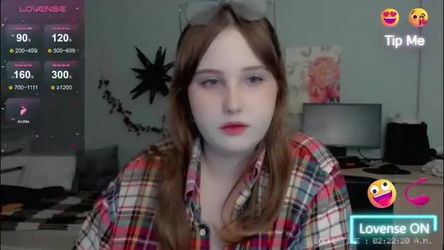Image 4 of crystal__chris Stream on Chaturbate on 2 months ago