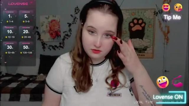 Image 6 of crystal__chris Stream on Chaturbate on 1 month ago