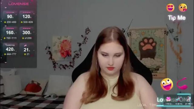 Image 4 of crystal__chris Stream on Chaturbate on 11 hours ago