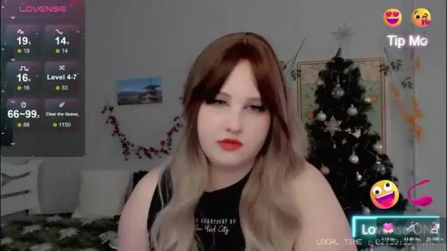 Image 3 of crystal__chris Stream on Chaturbate on 9 days ago