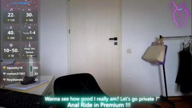 Image 11 of crystal_angel1 Stream on Chaturbate on 1 month ago