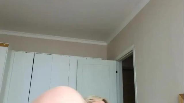 Image 4 of crystal_angells Stream on Chaturbate on 1 month ago