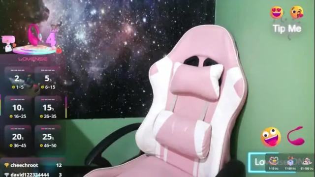 Image 7 of crystal_april Stream on Chaturbate on 24 days ago