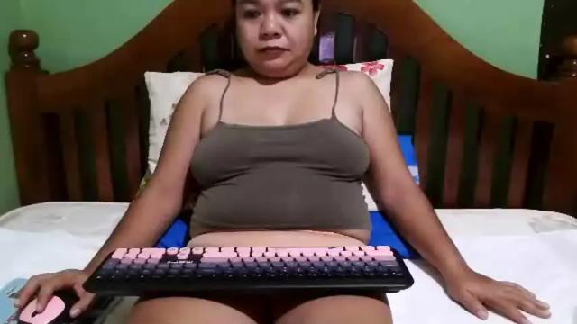 Image 11 of crystal_april Stream on Chaturbate on 4 days ago