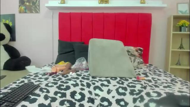 Image 4 of crystal_butterfly1 Stream on Chaturbate on 1 month ago