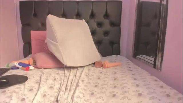 Image 12 of crystal_butterfly1 Stream on Chaturbate on 14 days ago