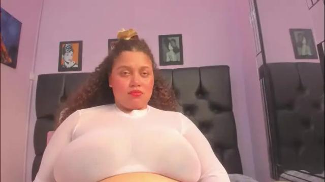 Image 3 of crystal_butterfly1 Stream on Chaturbate on 14 days ago