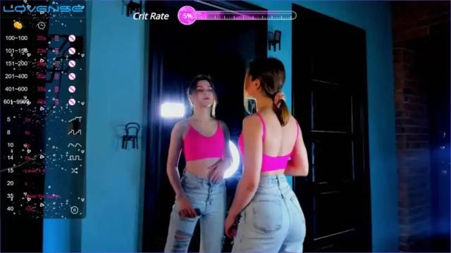 Image 3 of crystal_frost Stream on Chaturbate on 19 months ago