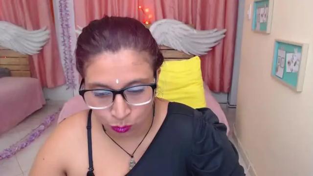 Image 10 of crystal_lua Stream on Chaturbate on 19 months ago