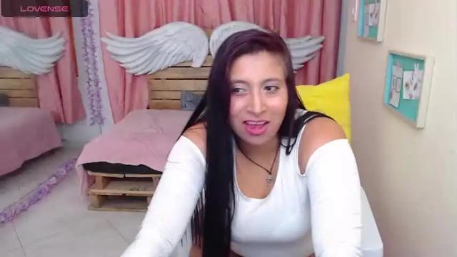 Image 11 of crystal_lua Stream on Chaturbate on 19 months ago