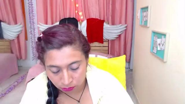Image 10 of crystal_lua Stream on Chaturbate on 19 months ago