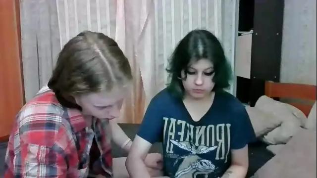 Image 4 of crystal_porn_love Stream on Chaturbate on 1 month ago