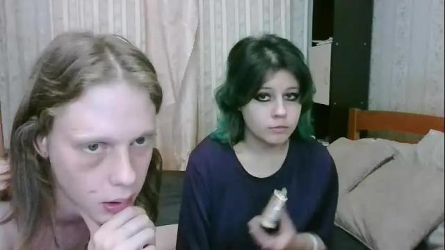 Image 2 of crystal_porn_love Stream on Chaturbate on 1 month ago