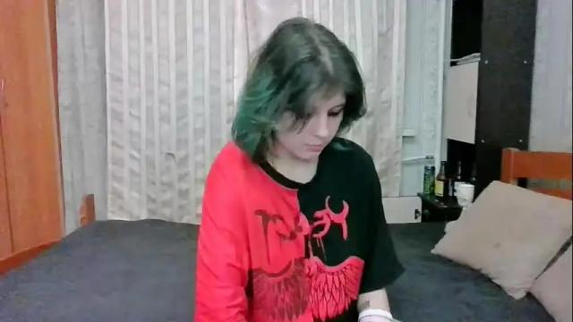 Image 4 of crystal_porn_love Stream on Chaturbate on 1 month ago