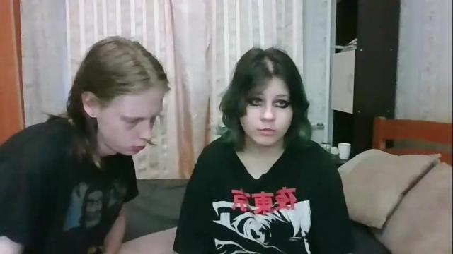Image 2 of crystal_porn_love Stream on Chaturbate on 1 month ago