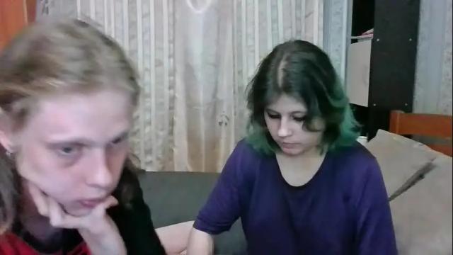 Image 2 of crystal_porn_love Stream on Chaturbate on 1 month ago