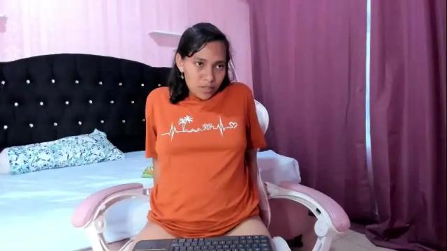 Thumbnail 1, crystal_skyes's Stream at Chaturbate, 8 months ago