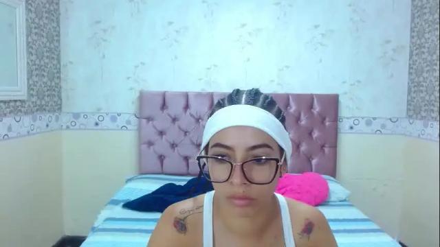 Thumbnail 1, crystal_walls's Stream at Chaturbate, 1 month ago