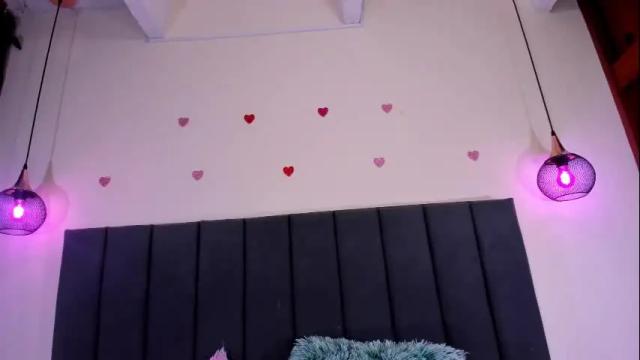 Image 12 of crystalbaby00 Stream on Chaturbate on 11 days ago