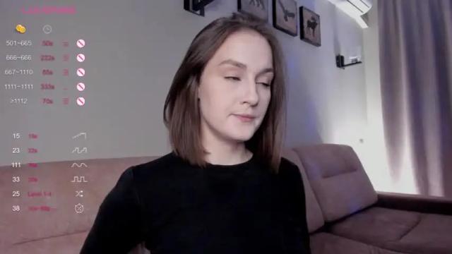Image 2 of crystalcandies Stream on Chaturbate on 13 months ago