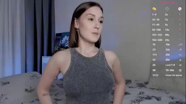 Image 8 of crystalcandies Stream on Chaturbate on 1 month ago