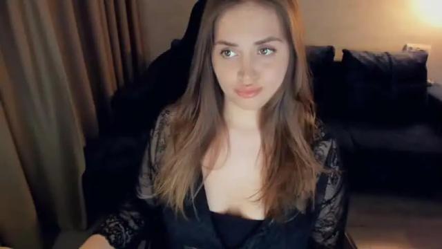 Image 7 of crystalemily Stream on Chaturbate on 14 months ago