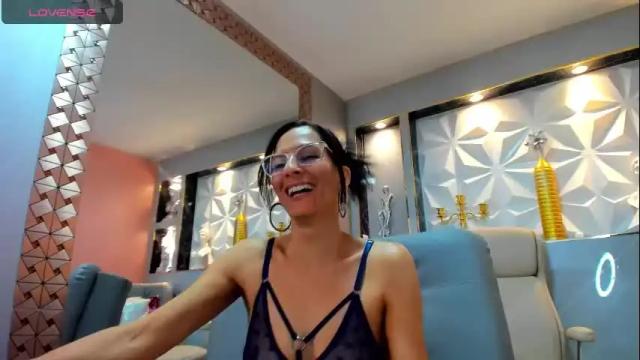 Image 11 of crystaleyes_ Stream on Chaturbate on 22 months ago