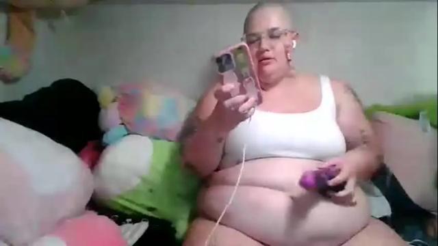 Image 7 of crystalgayzher Stream on Chaturbate on 1 month ago