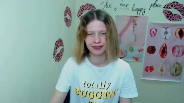 Image 4 of crystalgirl__ Stream on Chaturbate on 14 days ago