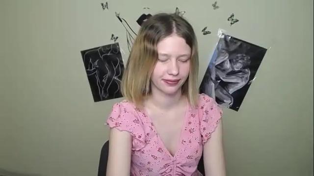Image 11 of crystalgirl__ Stream on Chaturbate on 9 days ago