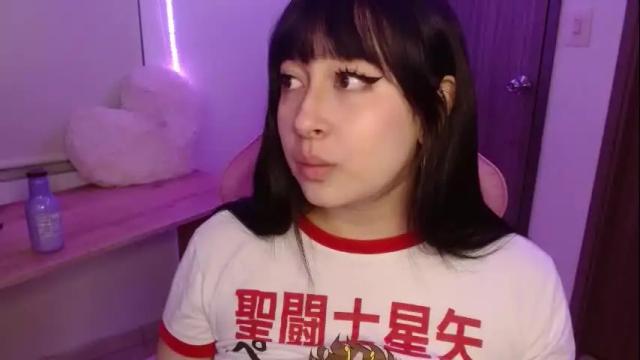 Image 2 of crystalitesq Stream on Chaturbate on 8 months ago