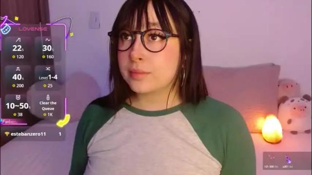 Thumbnail 1, crystalitesq's Stream at Chaturbate, 4 months ago