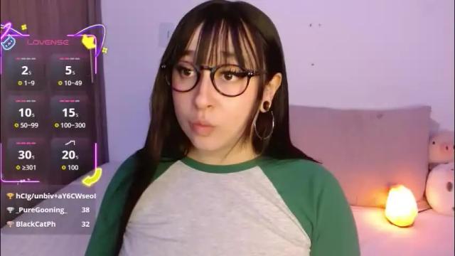 Image 7 of crystalitesq Stream on Chaturbate on 4 months ago